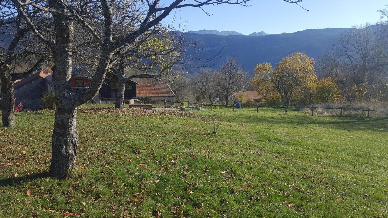 Gite Bard Des Ours Saint-Martin-en-Vercors ภายนอก รูปภาพ