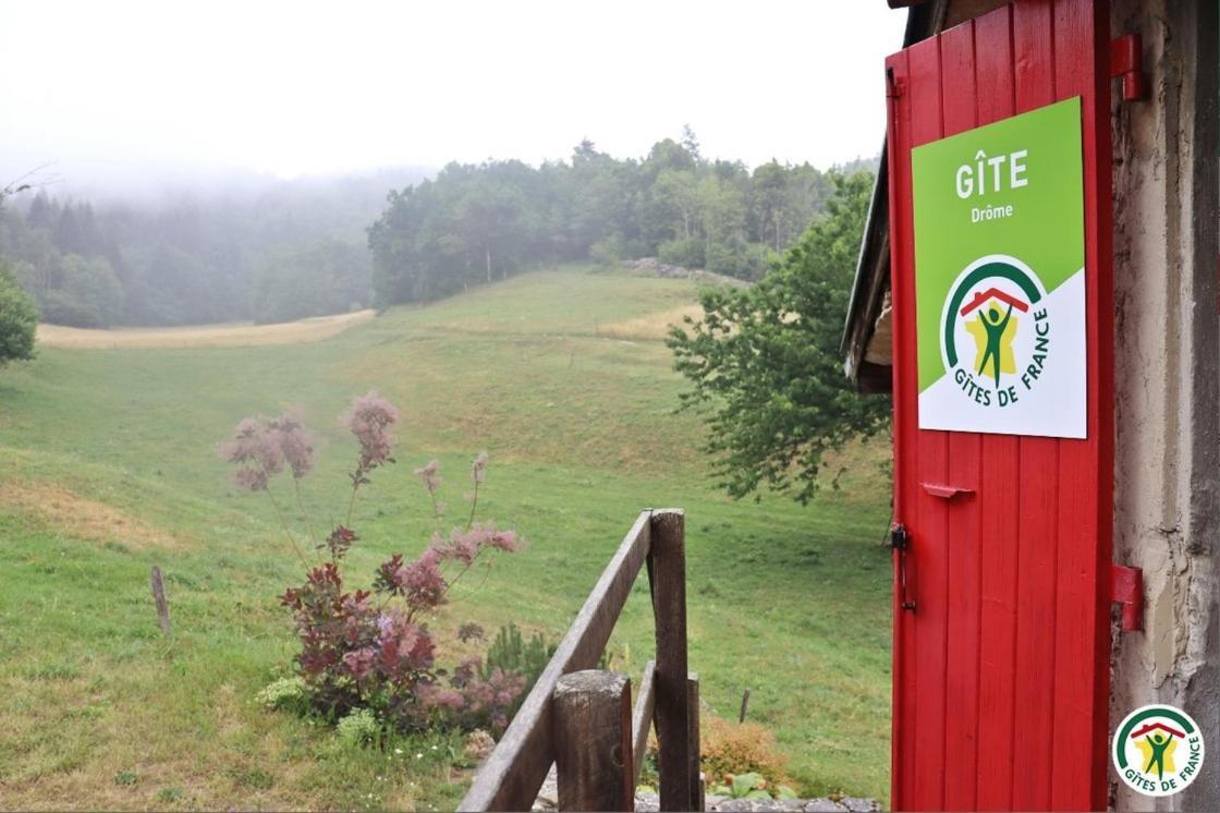 Gite Bard Des Ours Saint-Martin-en-Vercors ภายนอก รูปภาพ